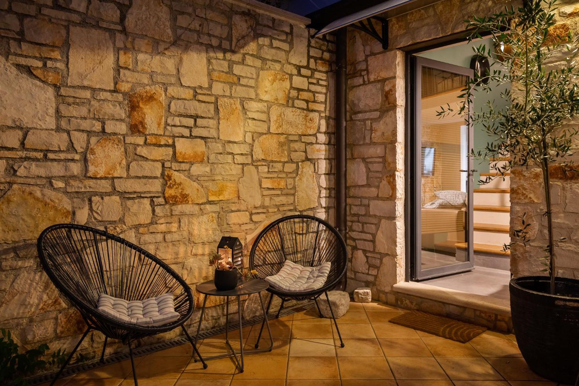 Grota Premium Apartment & Room Porec Exterior photo