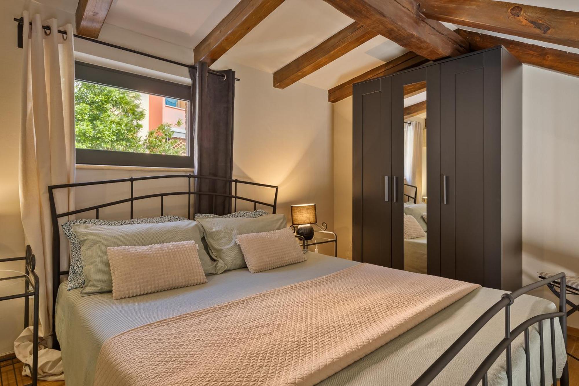 Grota Premium Apartment & Room Porec Exterior photo